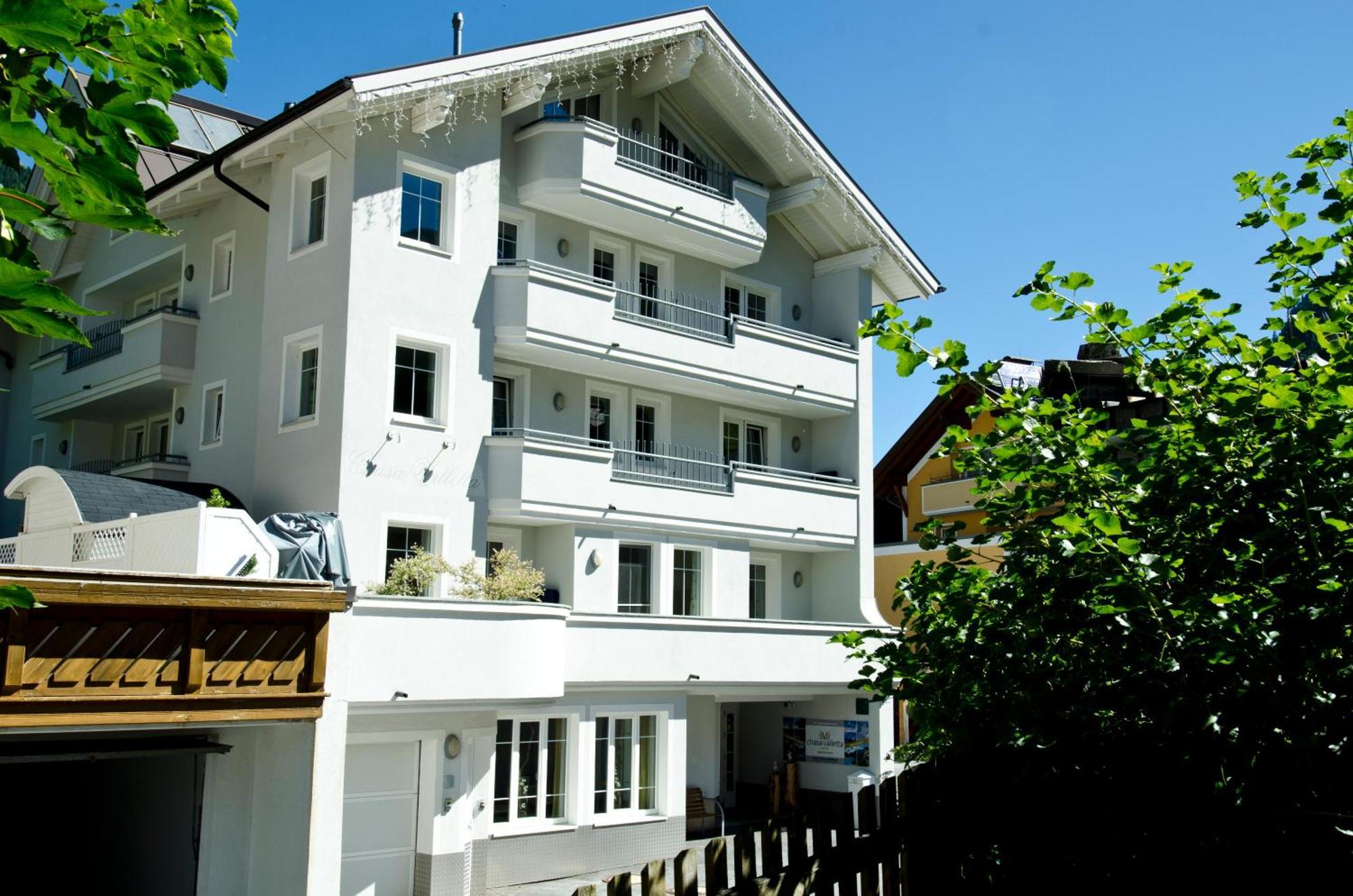 Petit Madlein Bed & Breakfast Ишгъл Екстериор снимка