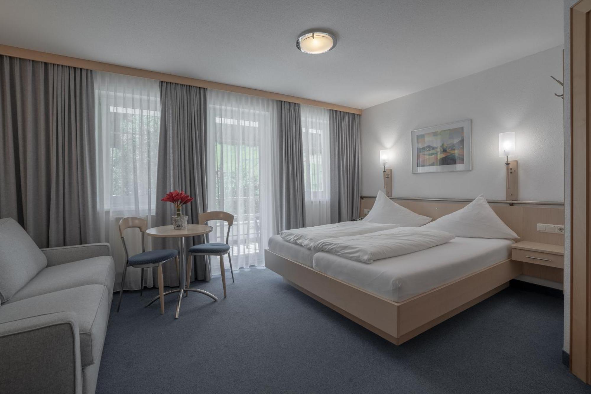 Petit Madlein Bed & Breakfast Ишгъл Екстериор снимка